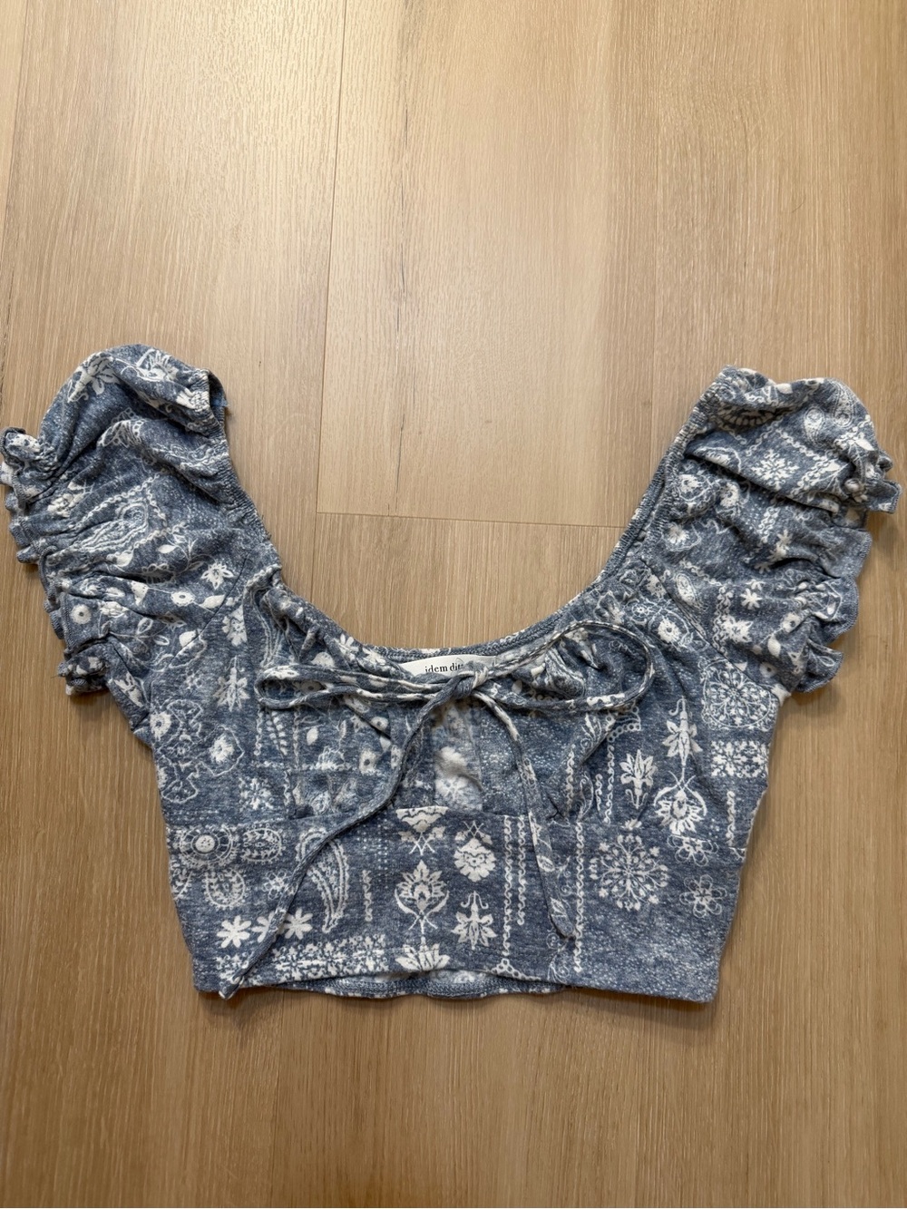 Blue Floral Puff-Sleeve Crop Top
